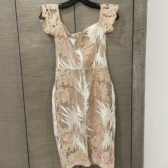 WINONA Australia dress - Picture 6 of 6